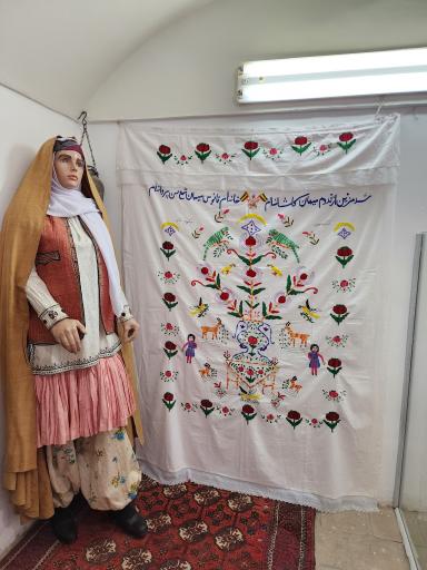 عکس خانه پردلی (موزه لباس و منسوجات بیرجند)