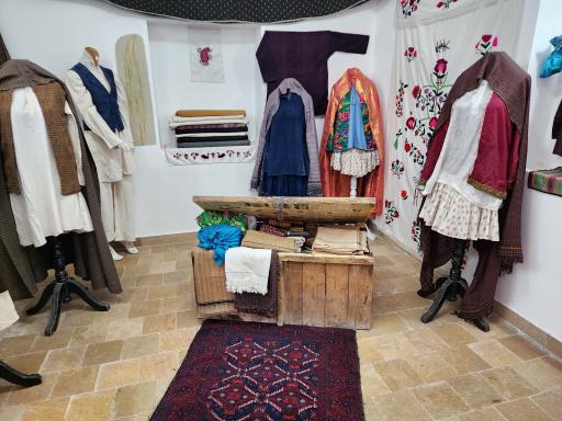 عکس خانه پردلی (موزه لباس و منسوجات بیرجند)