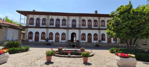 عکس مدرسه قجری تقوی ها