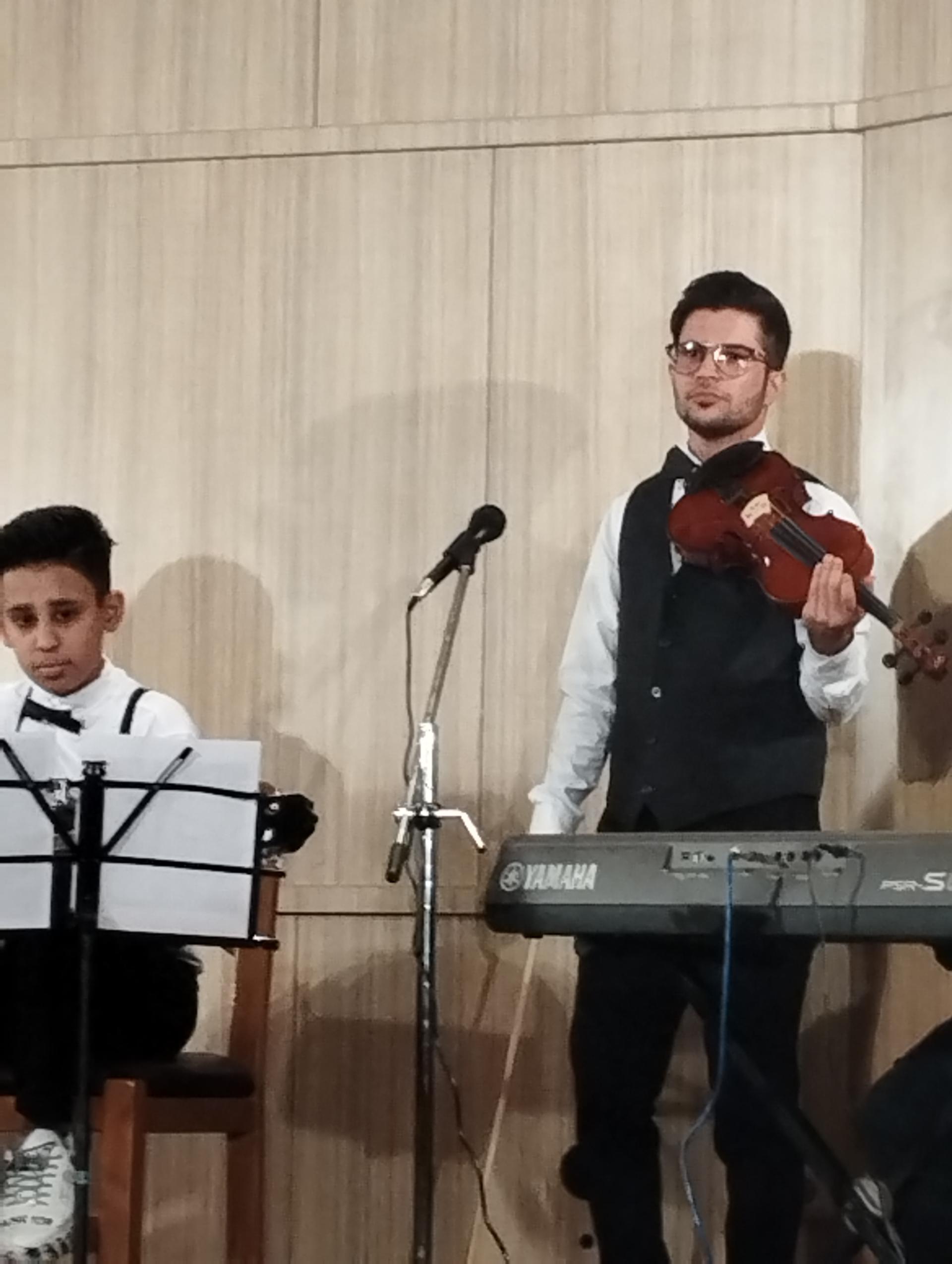 عکس آموزشگاه تصنیف شب