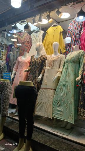 عکس پوشاک زنانه ملکه