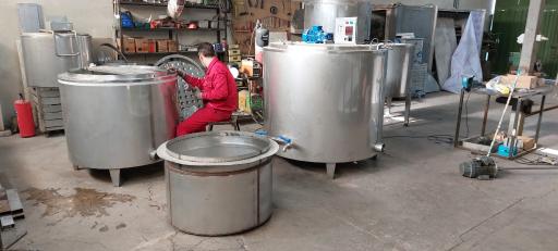 عکس صنایع برودتی سردیران تاجیک