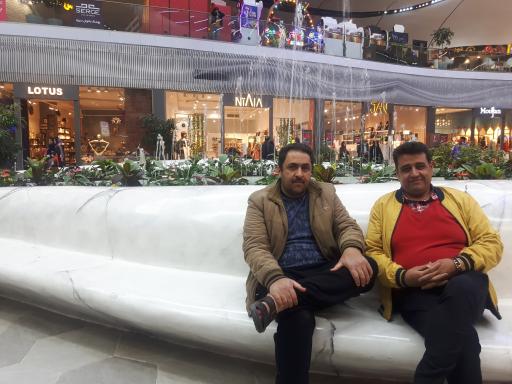 عکس مجتمع تجاری و مسکونی بلورین