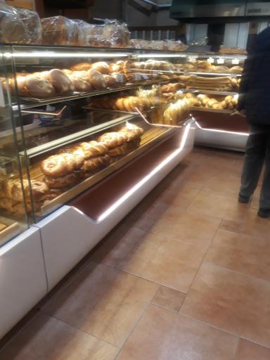 عکس نان توشه سحر