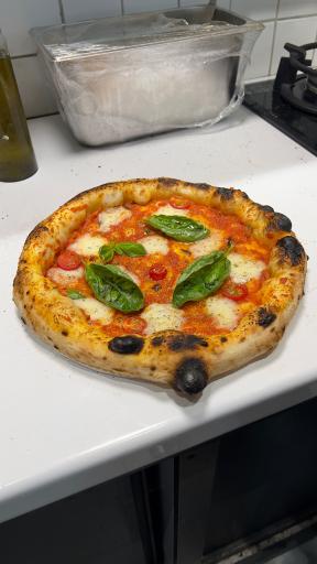 عکس پیتزا حایو