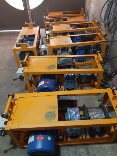 عکس بالابر آژینه 