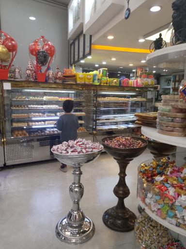 عکس شیرینی نانی نو