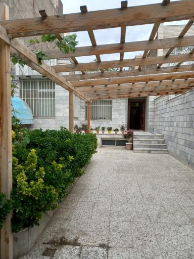 عکس نگارخانه سفید