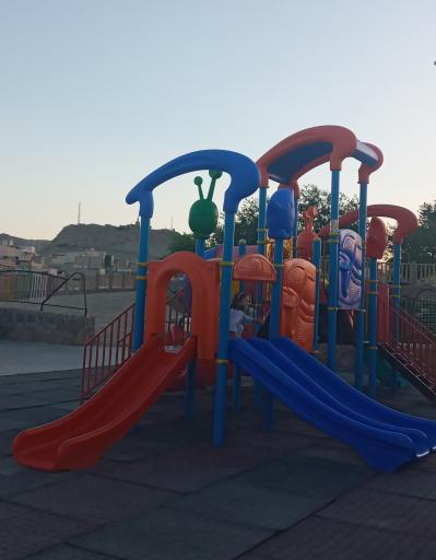 عکس زمین بازی کودکان