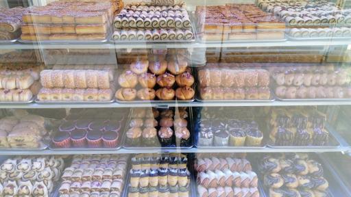 عکس شیرینی بیستون 