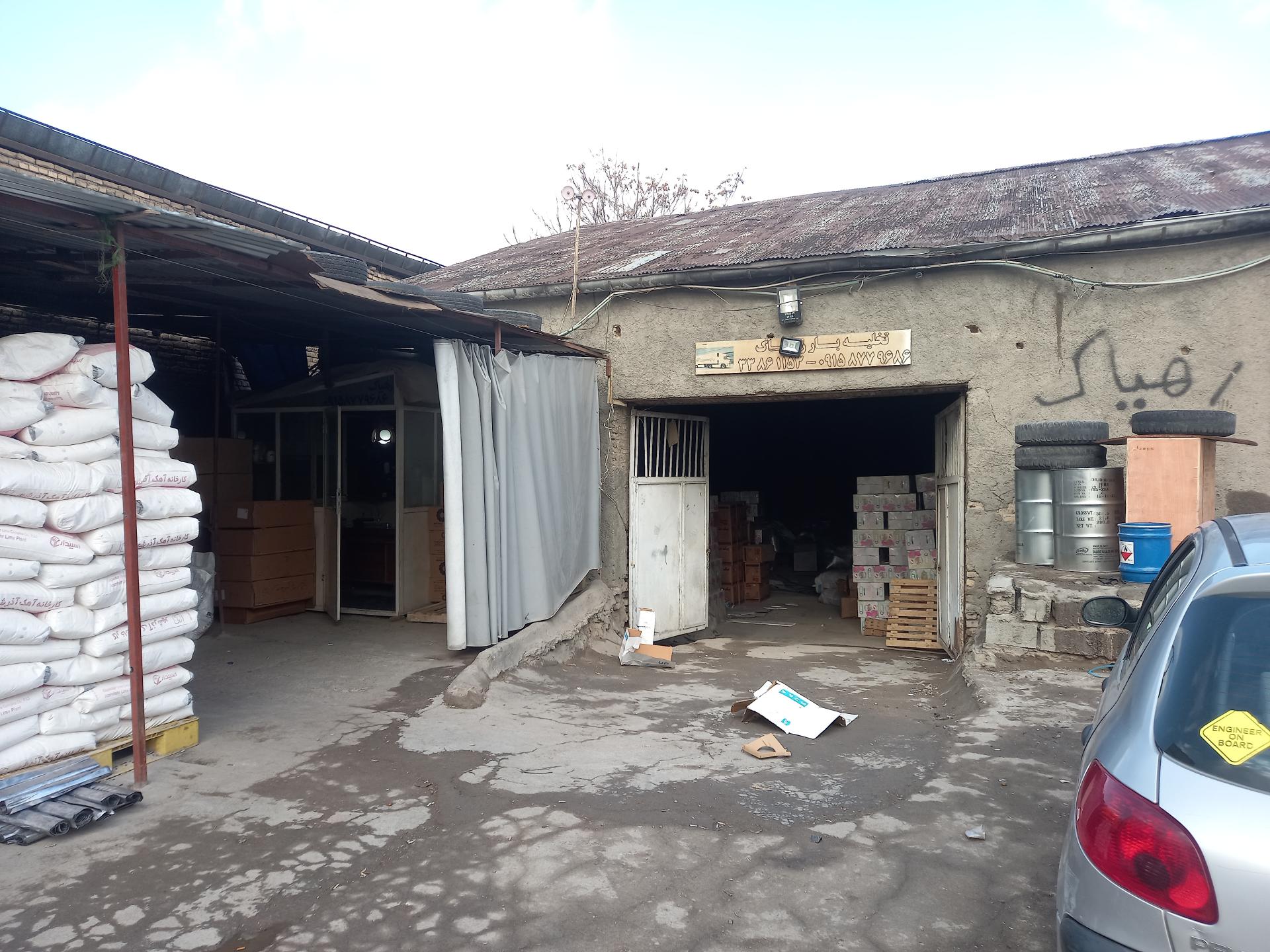 عکس تخلیه بار رهپاک