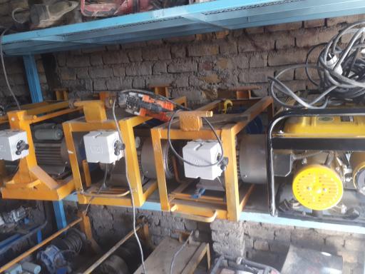 عکس اجاره و فروش لوازم بنائی سعید رجبی