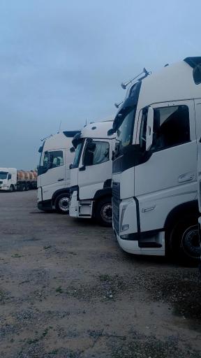 عکس پارکینگ ماشین سنگین