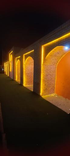 عکس نماد و ماکت کاروانسرای ینگی امام