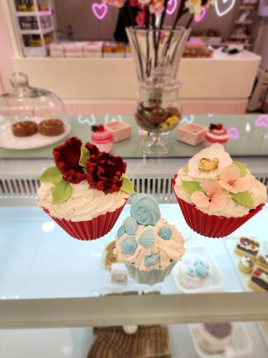 عکس شیرینی خانگی پریاکیک