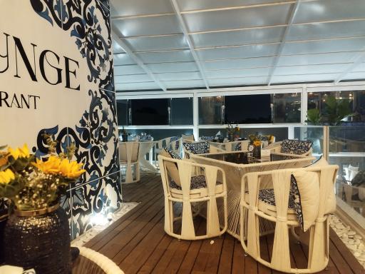 عکس کافه رستوران سی