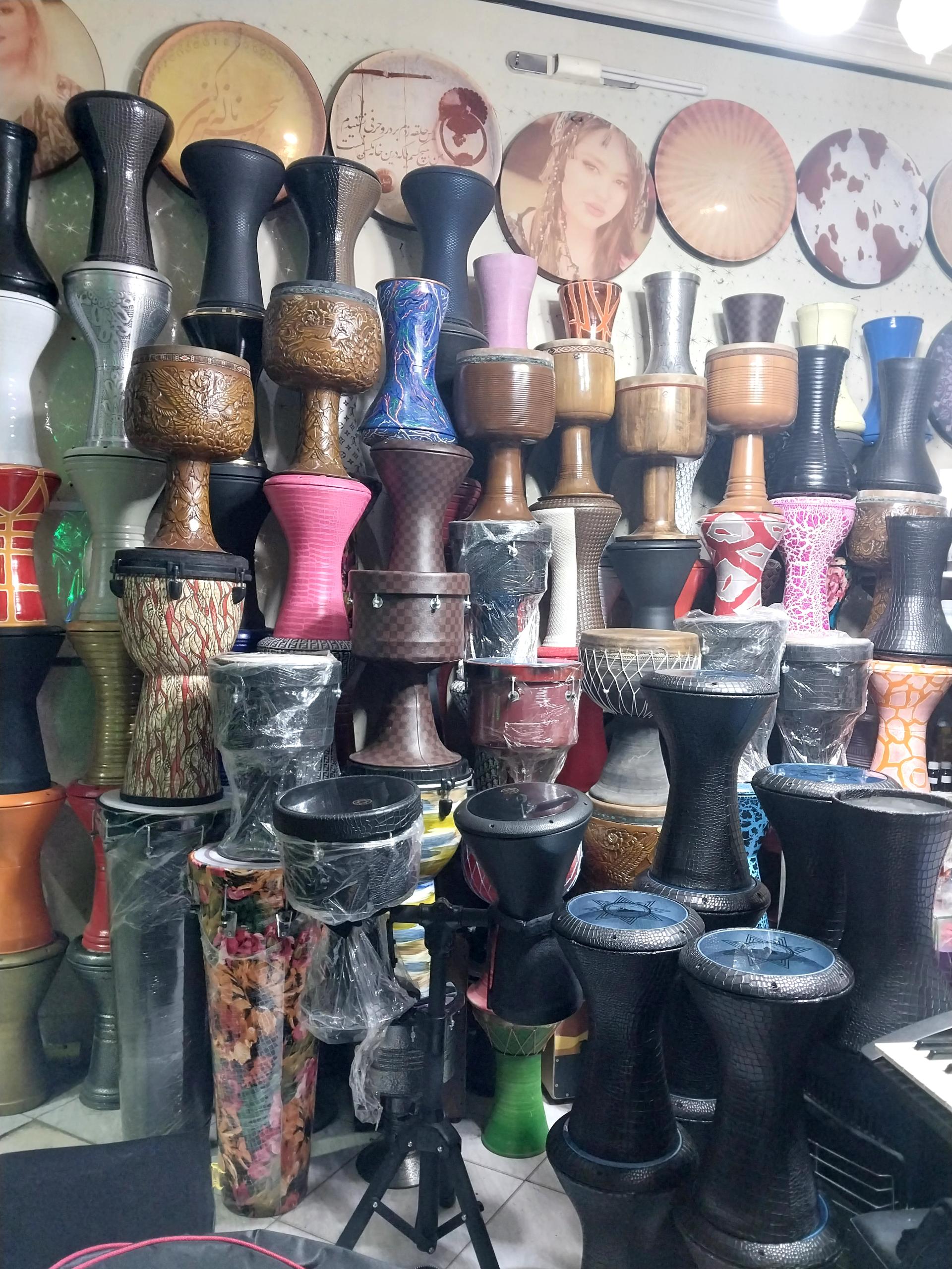 عکس فروشگاه موسیقی جمیل 