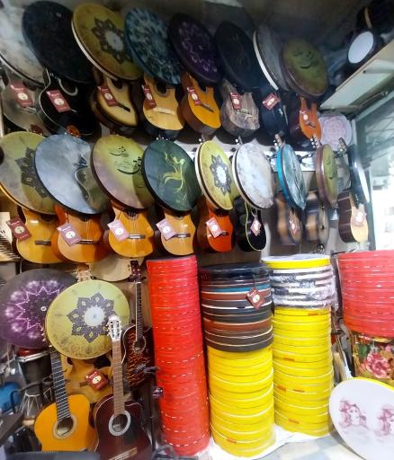 عکس فروشگاه موسیقی جمیل 