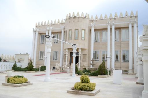 عکس باغ تالار پارمیس