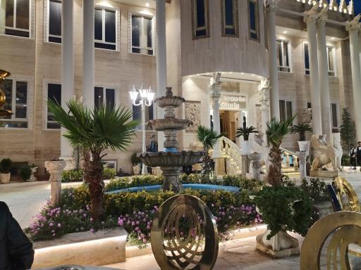 عکس باغ تالار پارمیس