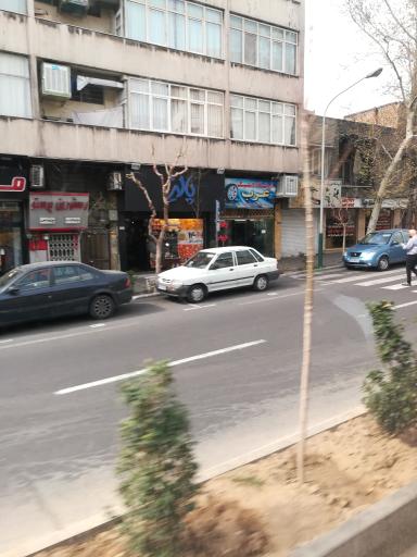 عکس فروشگاه تایر عرب