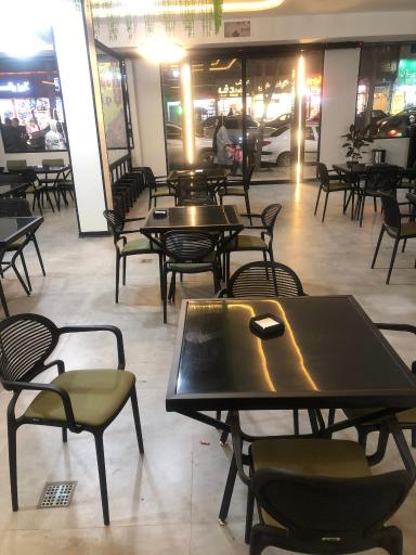 عکس کافه رستوران گارنو