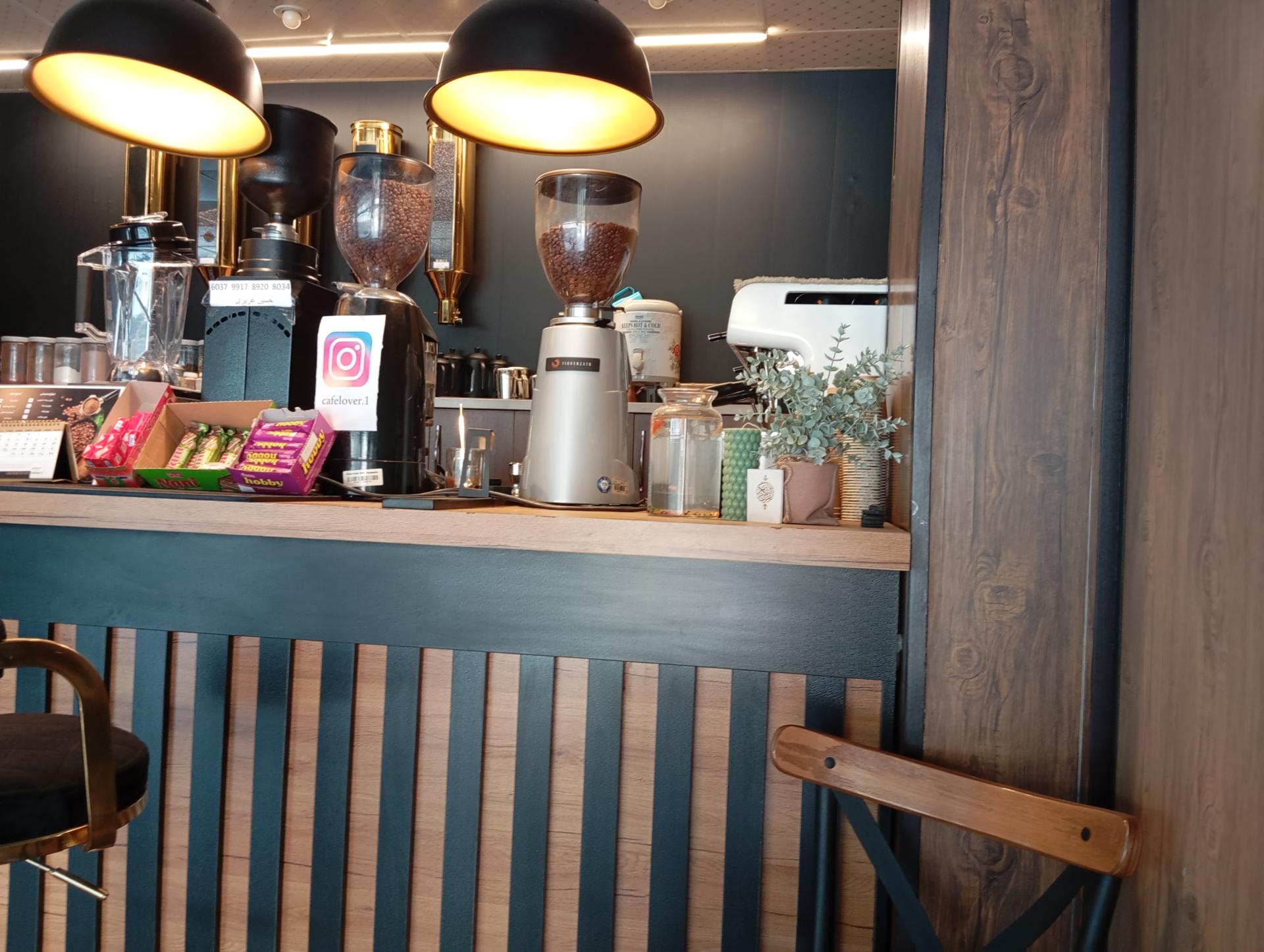 عکس کافی شاپ لاور