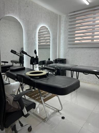 سالن زیبایی رومیرا