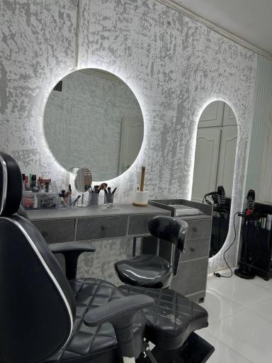 سالن زیبایی رومیرا