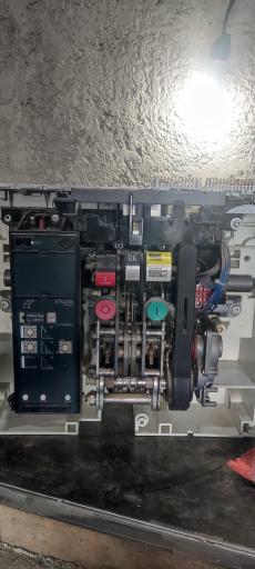 عکس آرمان نیرو کاسیان (گروه مهندسی آرنیکا)