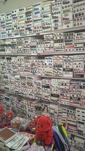 عکس دکمه سرا و بدلیجات آنتیک