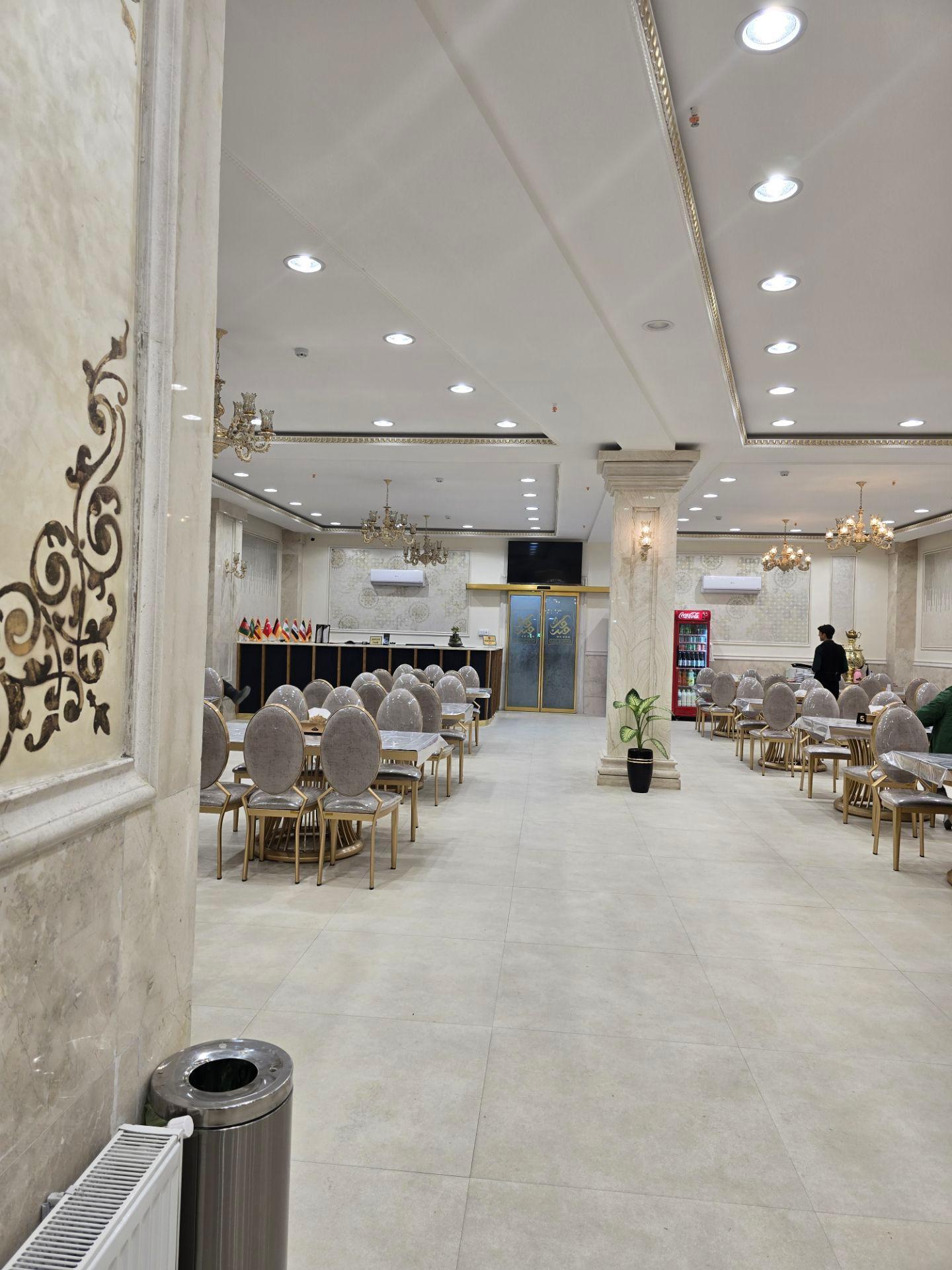 عکس تالار رستوران گلچین 