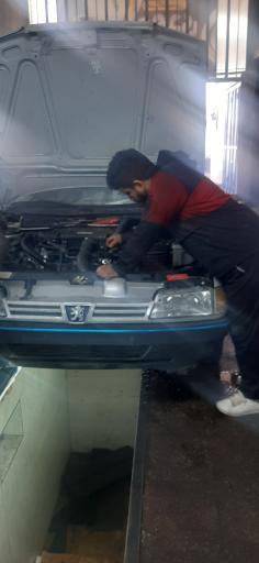 تعمیرگاه فنی تخصصی مهندس مهدی مومنی پور