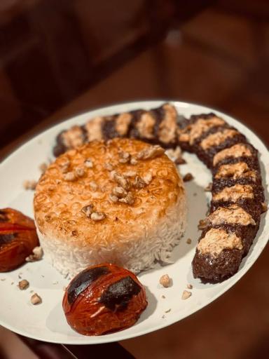 عکس کافه رستوران دیاکو