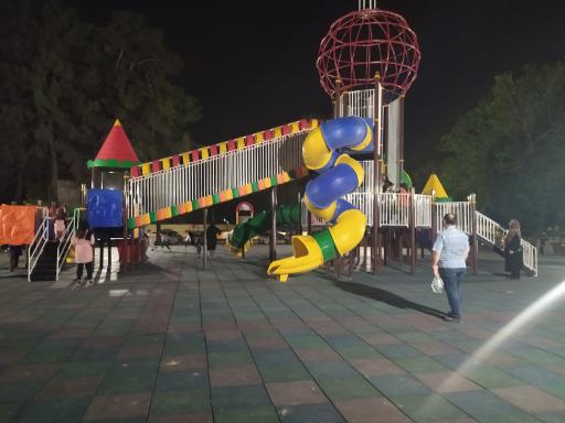 عکس زمین بازی پارک جهان شهر