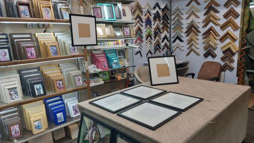 عکس قابسازی اَفراش