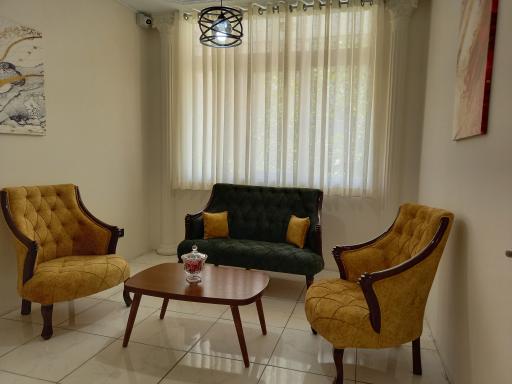 عکس کلینیک روانشناسی مسیرسبز