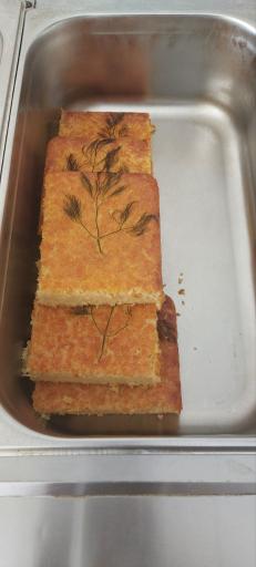 عکس رستوران بیرون بر بانو