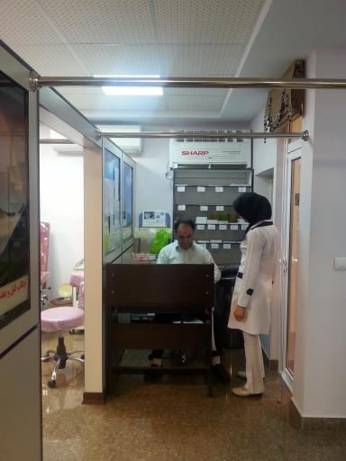 عکس آزمایشگاه محققین