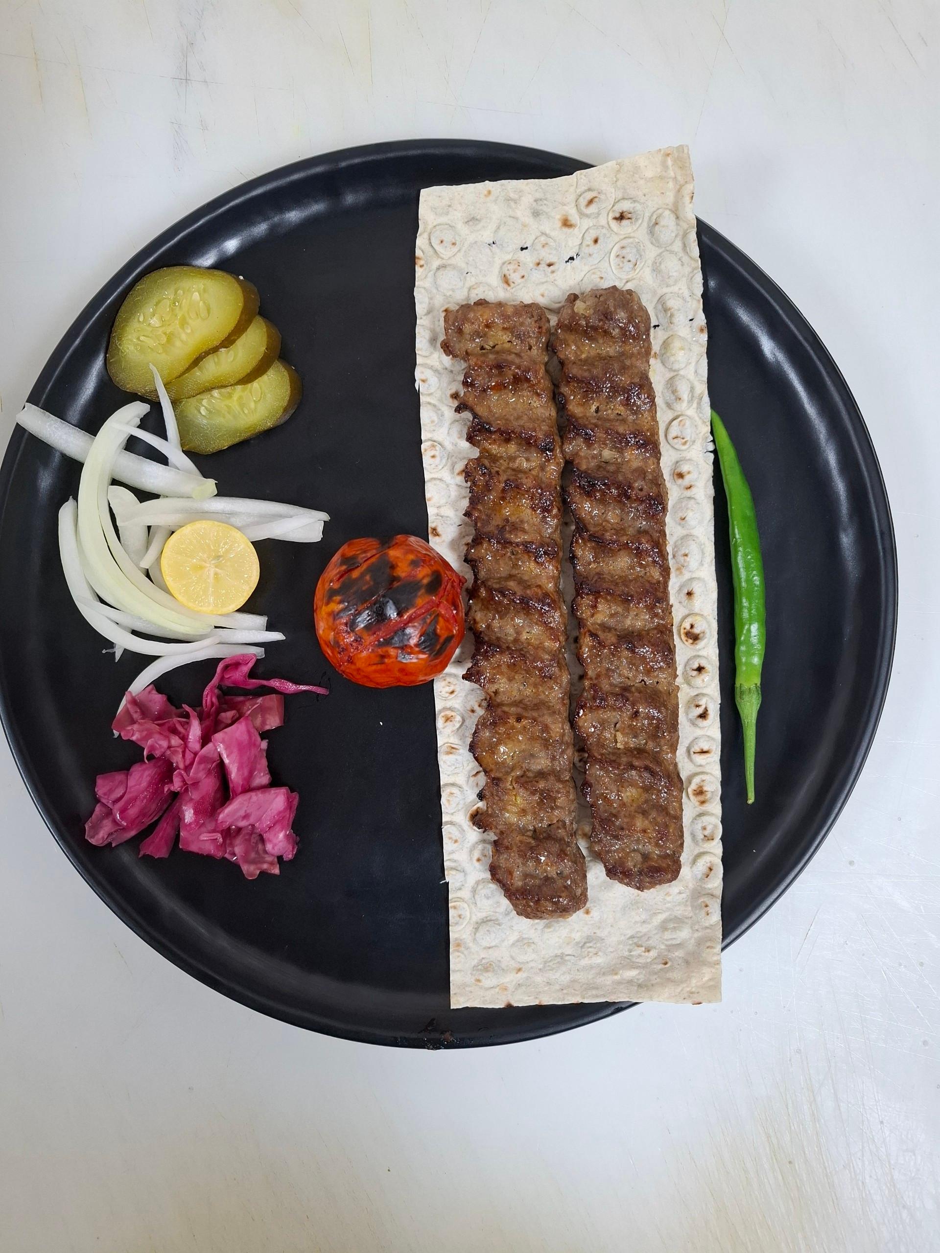 عکس رستوران چترا