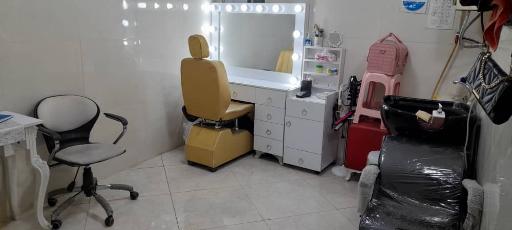 عکس آرایشگاه دلنیا