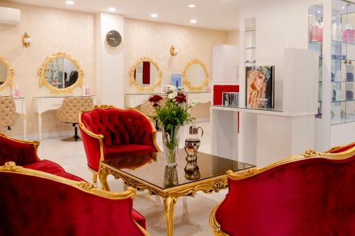 عکس سالن زیبایی نگین تاج