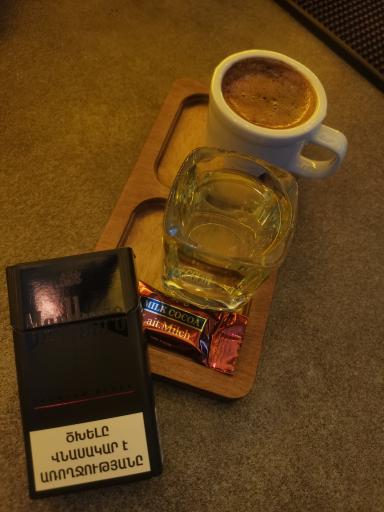 عکس کافه کاکتوس