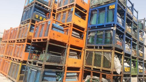 عکس شیشه اتومبیل انوری زاده 