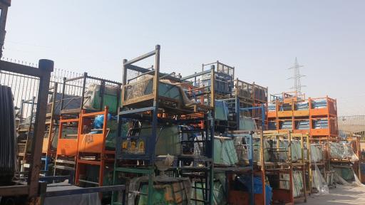 عکس شیشه اتومبیل انوری زاده 