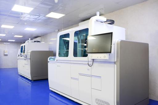 عکس آزمایشگاه پاتوبیولوژی برسا