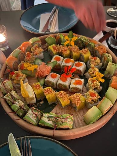 عکس مانسون لانژ