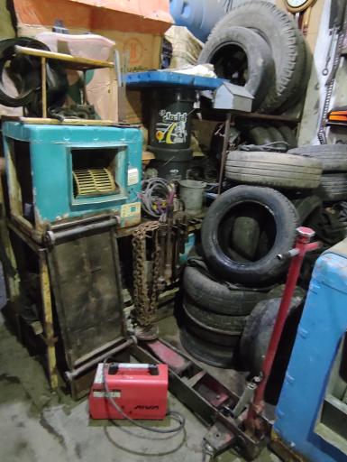 عکس آپاراتی و پنچرگیری آچاچی