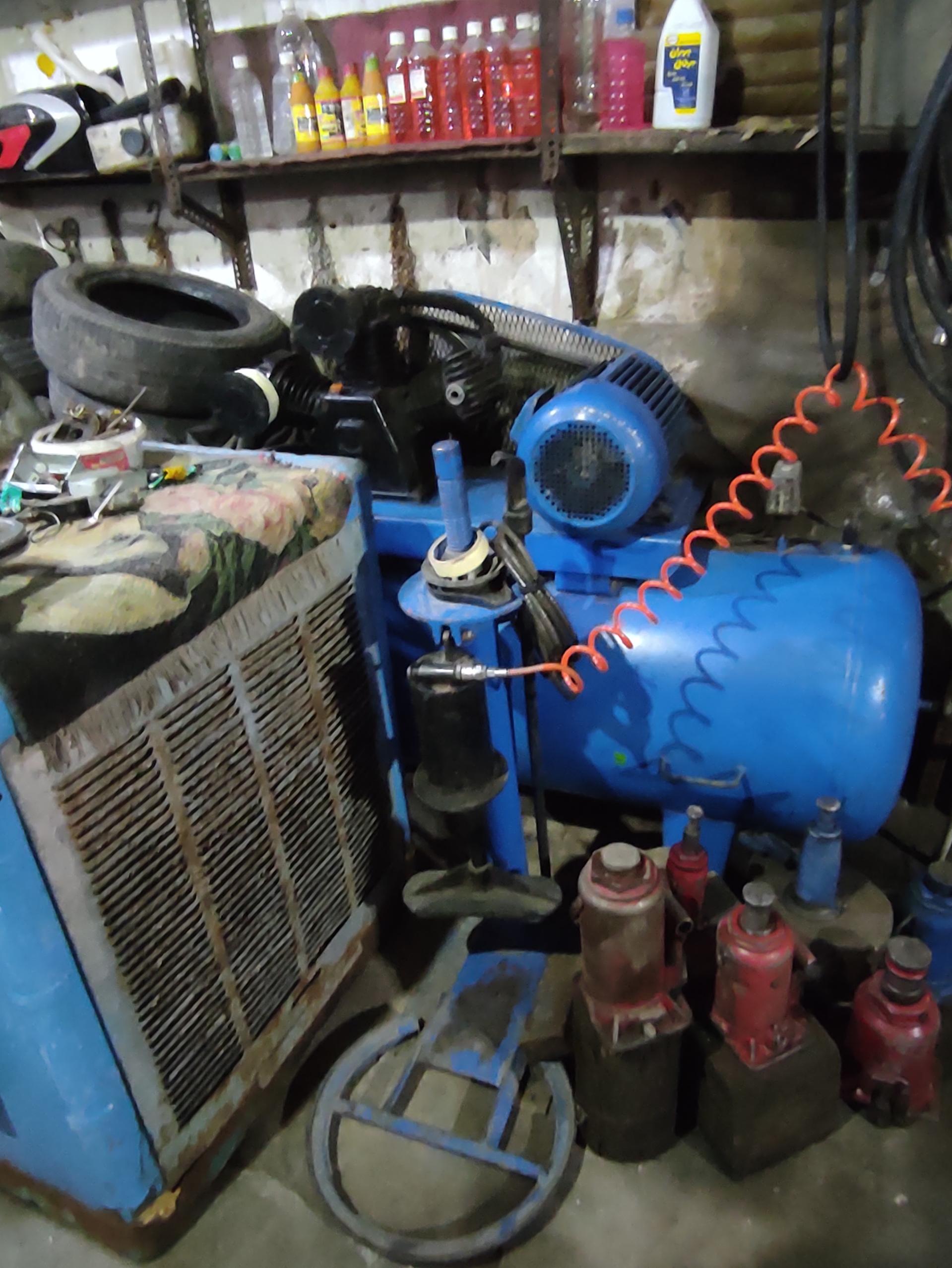 عکس آپاراتی و پنچرگیری آچاچی