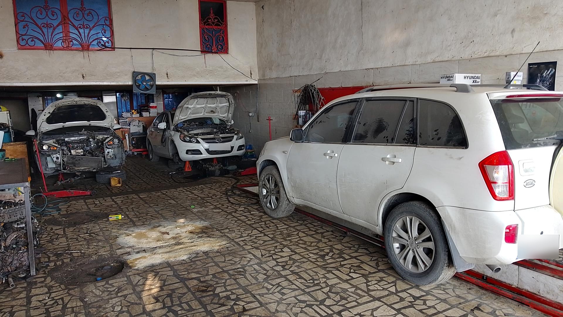 عکس تعمیرگاه ماشین های چینی برادران محمدی